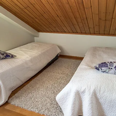 Tahkon Klubitie 2 A By Interhome