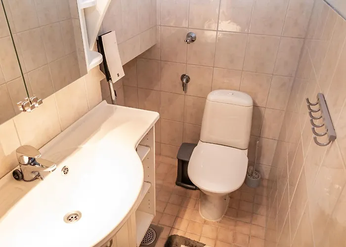 度假居 Tahkon Klubitie 2 A By Interhome 塔库沃里